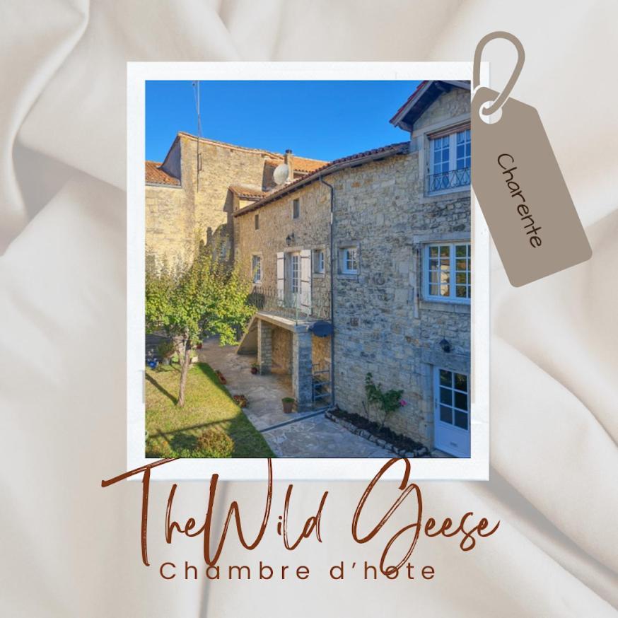 The Wild Geese Nanteuil-en-Vallée Exterior foto